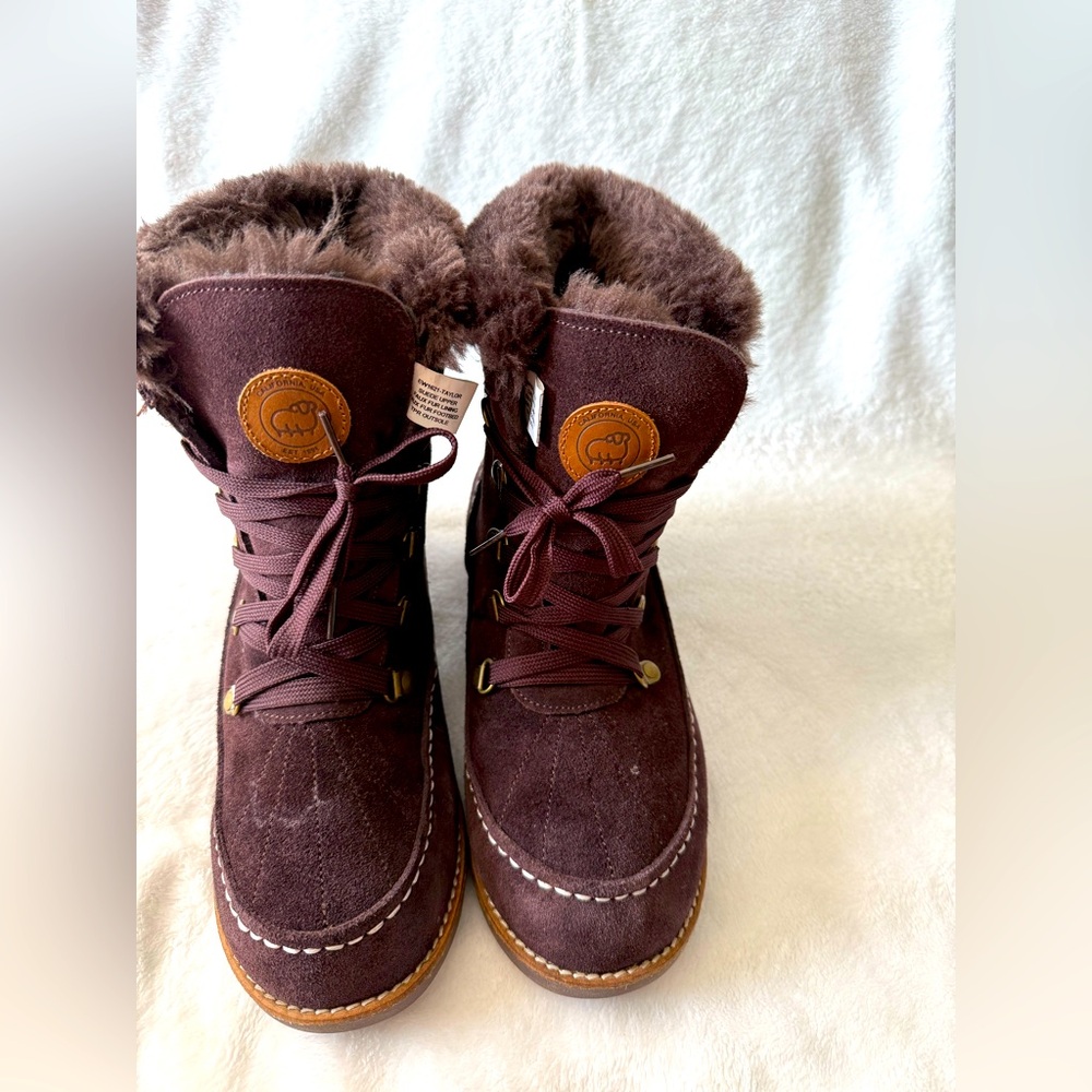 NWOT LAMO suede winter boots